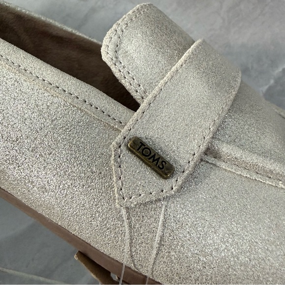 Women’s TOMS Lynette Loafer Dress Shoe Champagne Metallic Suede Leather Size 10 - Picture 8 of 15